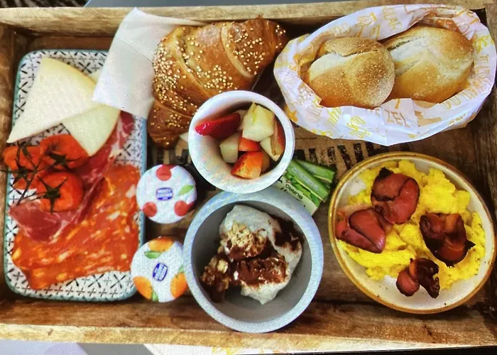 Caterina's & Bed & Breakfast 4*